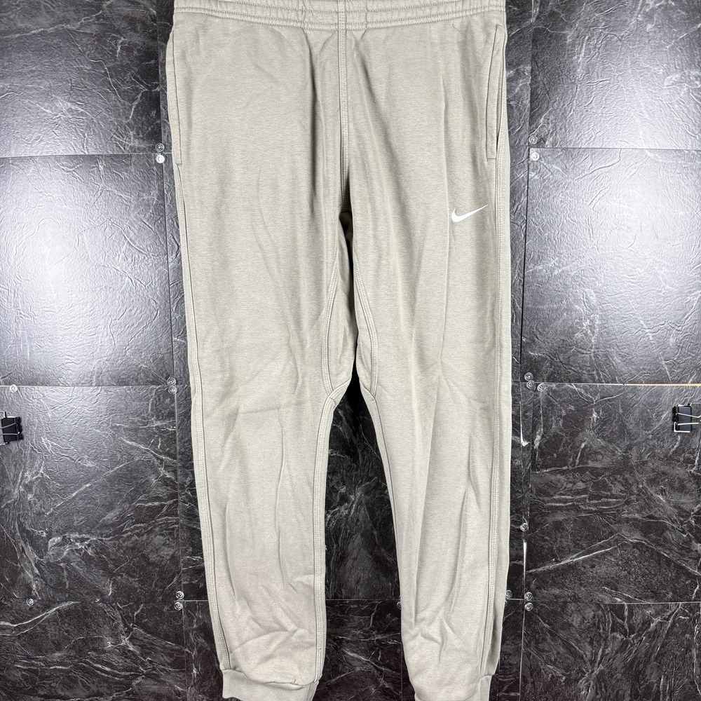 Nike Men's Green Sweatpants Jogger Medium